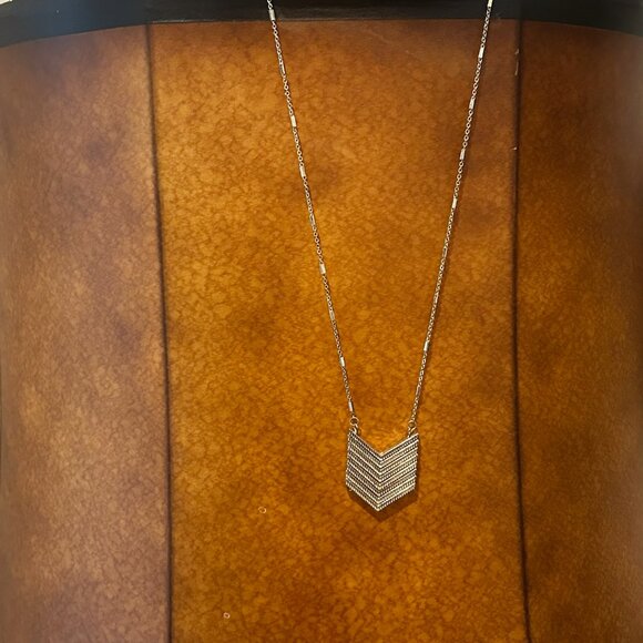 Gold Metal Arrow Chevron Necklace - Picture 9 of 15